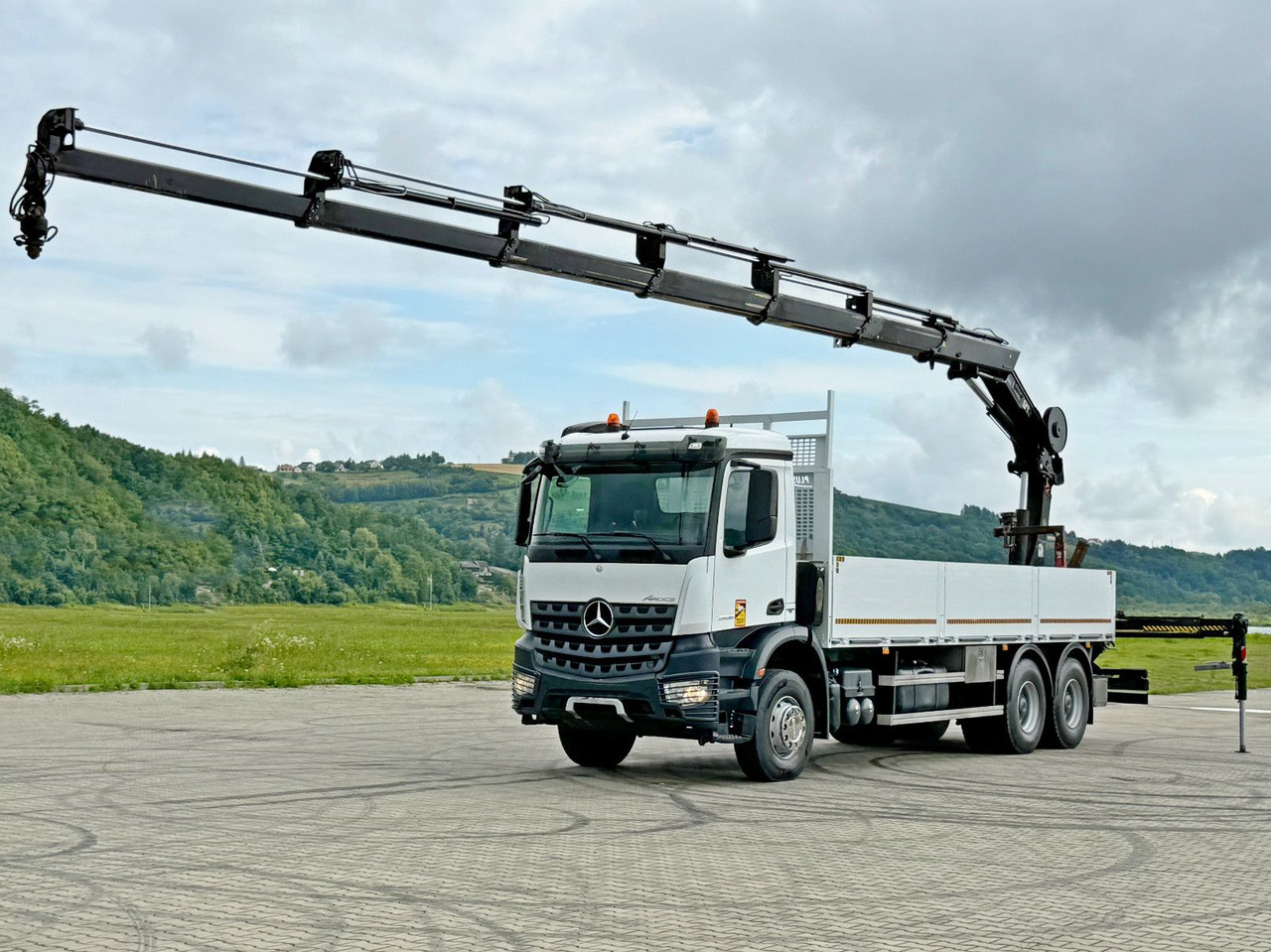 Mercedes-Benz AROCS 2636 * HIAB 211 E-6 HIDUO/FUNK *6x4 - משאית מנוף: תמונה 2 Mercedes-Benz AROCS 2636 * HIAB 211 E-6 HIDUO/FUNK *6x4 - משאית מנוף: תמונה 2