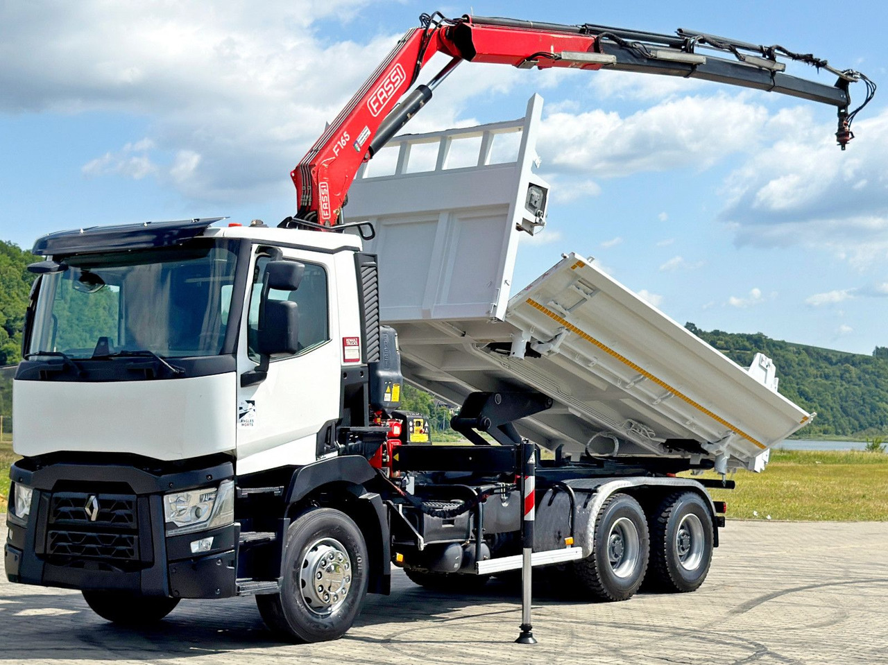 Renault C 430 * FASSI F165A.0.23 + FUNK * 6x4 - מזהיר, משאית מנוף: תמונה 3 Renault C 430 * FASSI F165A.0.23 + FUNK * 6x4 - מזהיר, משאית מנוף: תמונה 3
