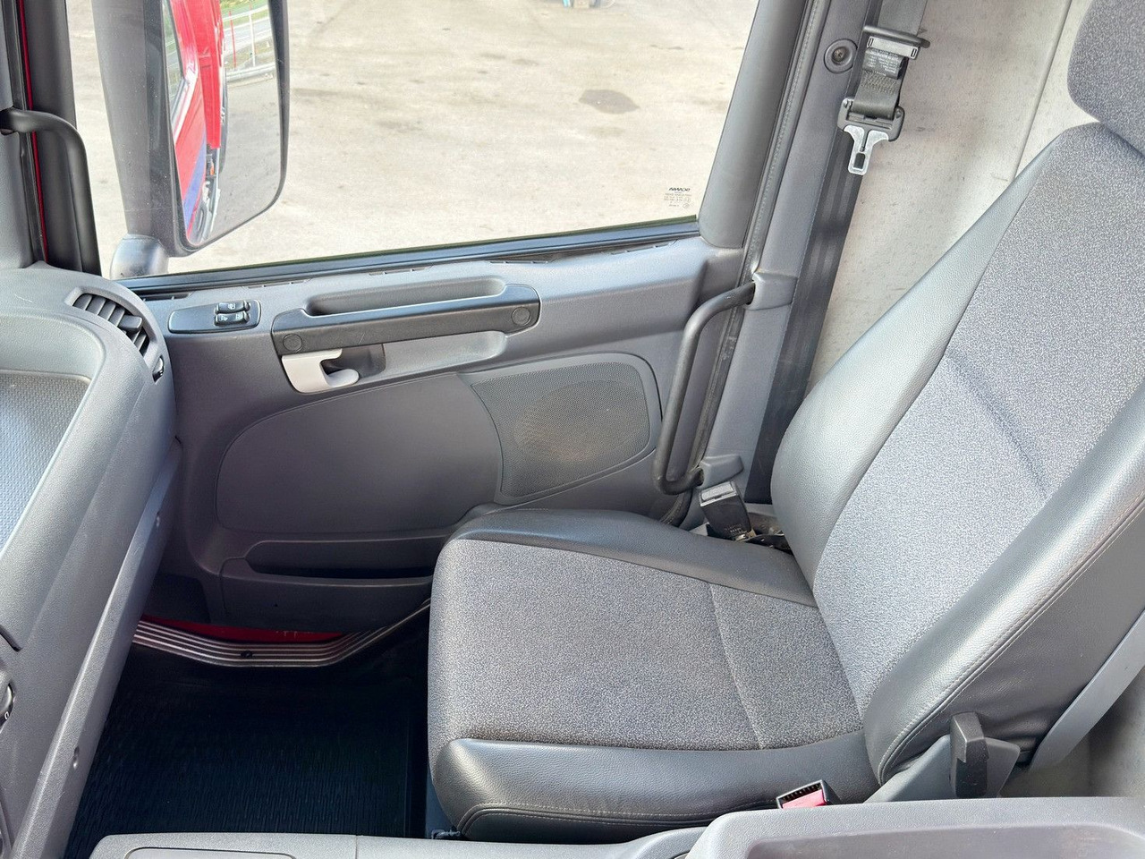 מזהיר Scania P 380 Kipper 6,10m + BORDMATIC* 8x4 Scania P 380 Kipper 6,10m + BORDMATIC* 8x4: תמונה 10 מזהיר Scania P 380 Kipper 6,10m + BORDMATIC* 8x4 Scania P 380 Kipper 6,10m + BORDMATIC* 8x4: תמונה 10