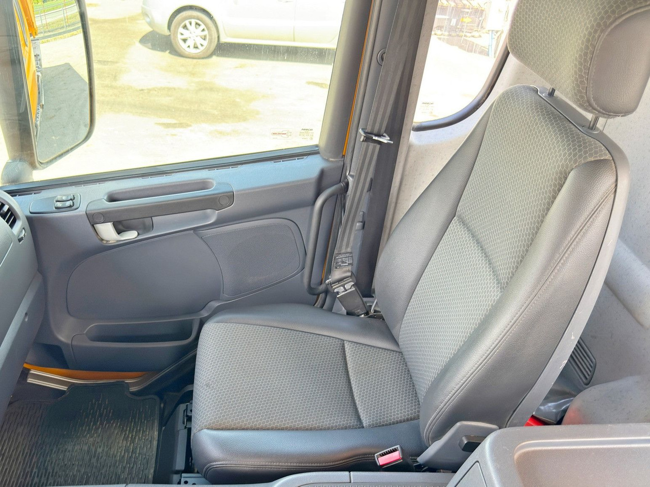 מזהיר Scania P 410 Kipper 6,00m * 8x4 * TOPZUSTAND ! Scania P 410 Kipper 6,00m * 8x4 * TOPZUSTAND !: תמונה 10 מזהיר Scania P 410 Kipper 6,00m * 8x4 * TOPZUSTAND ! Scania P 410 Kipper 6,00m * 8x4 * TOPZUSTAND !: תמונה 10