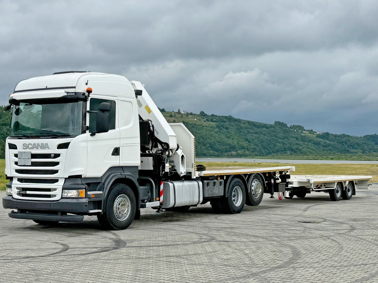 Scania R440 * HIAB 422 E-6 HIPRO + FUNK + Anhänger! 6x4 - משאית מנוף: תמונה 4 Scania R440 * HIAB 422 E-6 HIPRO + FUNK + Anhänger! 6x4 - משאית מנוף: תמונה 4