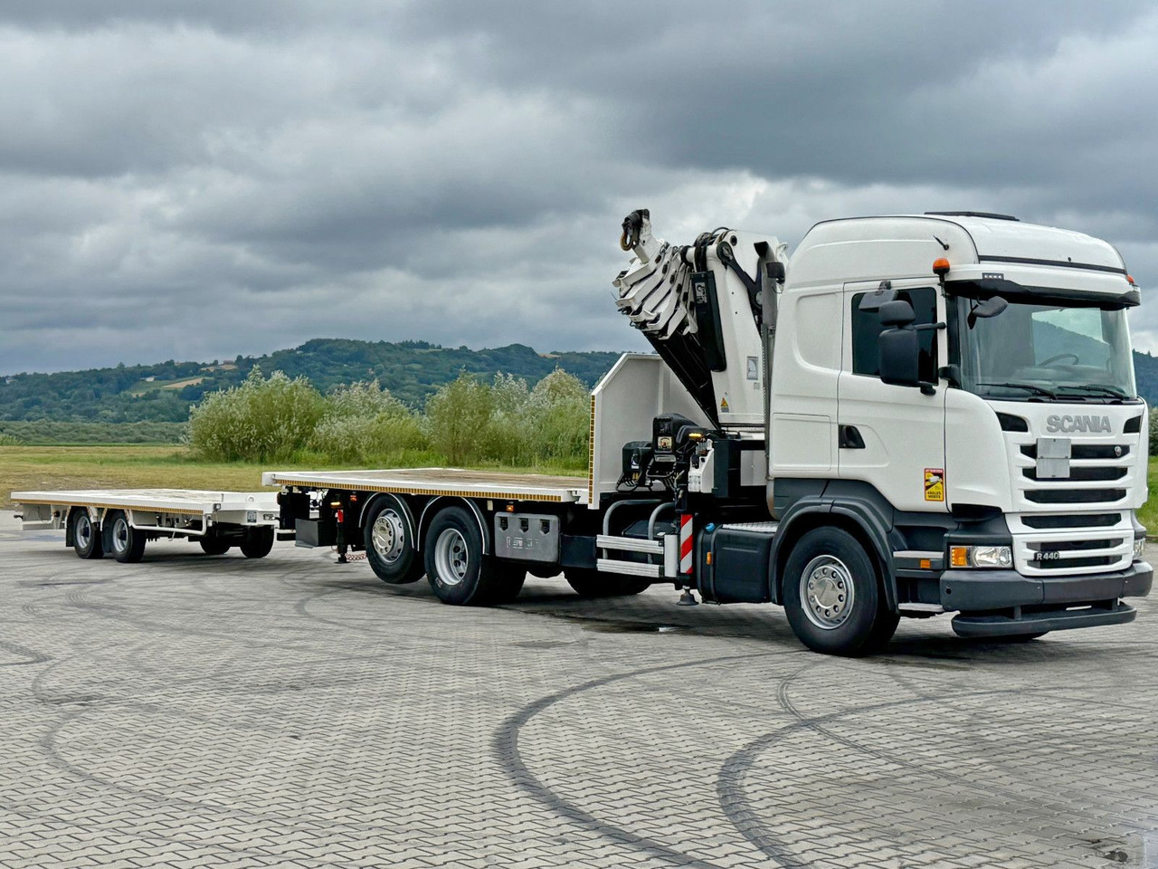 Scania R440 * HIAB 422 E-6 HIPRO + FUNK + Anhänger! 6x4 - משאית מנוף: תמונה 3 Scania R440 * HIAB 422 E-6 HIPRO + FUNK + Anhänger! 6x4 - משאית מנוף: תמונה 3