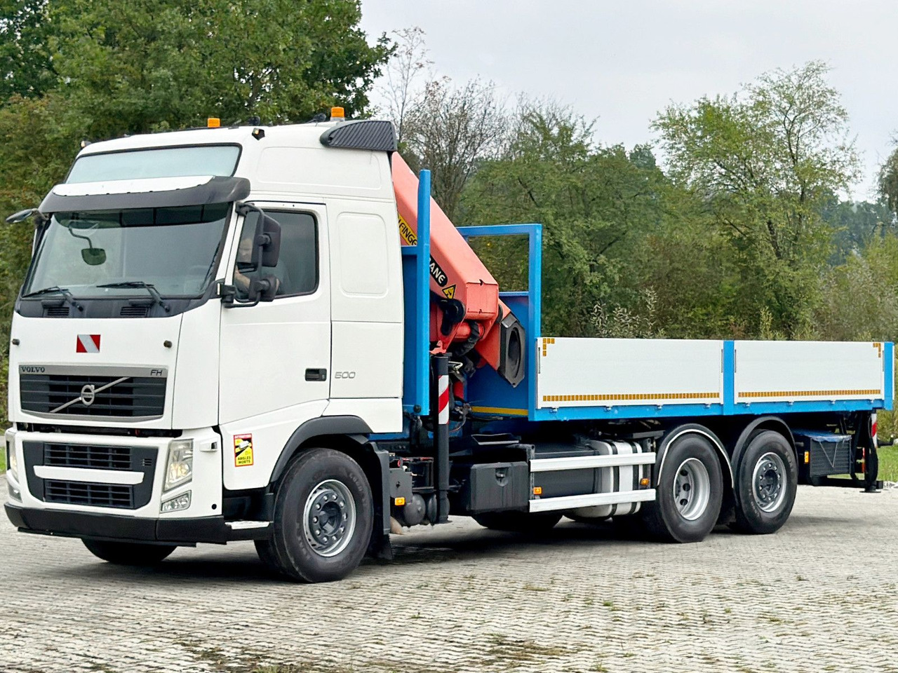 Volvo FH 500 * PRITSCHE 6,05 m* PK 42502 + FUNK *TOP - משאית מנוף: תמונה 3 Volvo FH 500 * PRITSCHE 6,05 m* PK 42502 + FUNK *TOP - משאית מנוף: תמונה 3