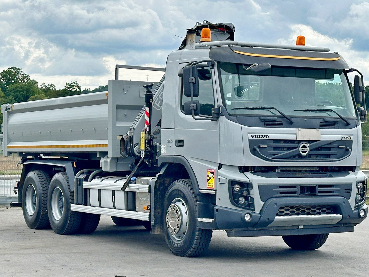 Volvo FMX 420 Kipper 5,10m *FASSI F155A.0.22+FUNK/6x4 - מזהיר: תמונה 4 Volvo FMX 420 Kipper 5,10m *FASSI F155A.0.22+FUNK/6x4 - מזהיר: תמונה 4