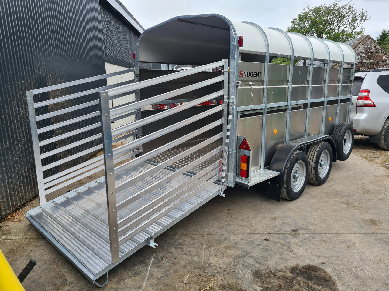 12 x 6 Nugent Livestock Trailer - קרון נגרר להובלת בעלי חיים: תמונה 5 12 x 6 Nugent Livestock Trailer - קרון נגרר להובלת בעלי חיים: תמונה 5