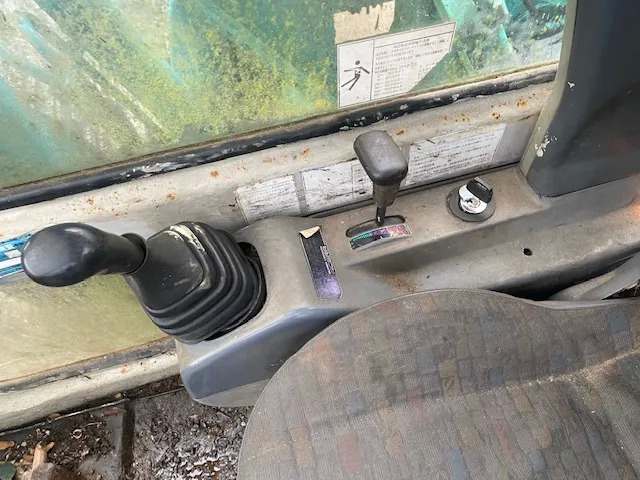 Kobelco SK100 - מחפר סורק: תמונה 3 Kobelco SK100 - מחפר סורק: תמונה 3