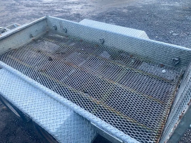 Used Indespension trailer 8x4 with ramp - קרון נגרר לצמחים: תמונה 4 Used Indespension trailer 8x4 with ramp - קרון נגרר לצמחים: תמונה 4