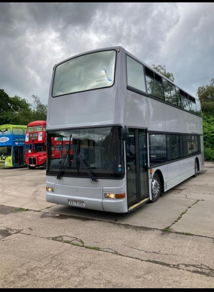 Fabulous facilities buses, take a look. - אוטובוס דו-קומתי: תמונה 1 Fabulous facilities buses, take a look. - אוטובוס דו-קומתי: תמונה 1