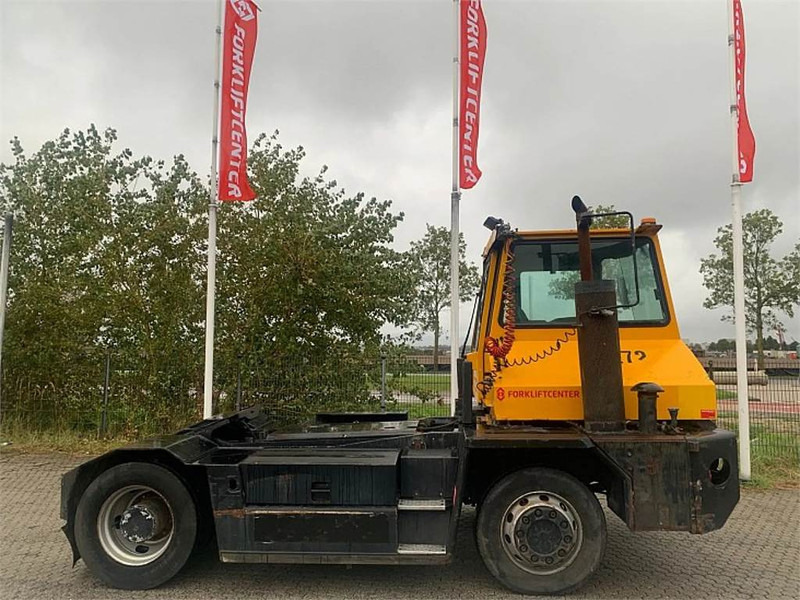 Sisu TRX182A4L2C18 - טרקטור מסוף: תמונה 2 Sisu TRX182A4L2C18 - טרקטור מסוף: תמונה 2