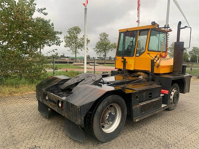 Sisu TRX182A4L2C18 - טרקטור מסוף: תמונה 5 Sisu TRX182A4L2C18 - טרקטור מסוף: תמונה 5