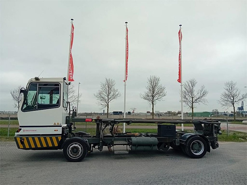 Terberg BC182 - טרקטור מסוף: תמונה 3 Terberg BC182 - טרקטור מסוף: תמונה 3