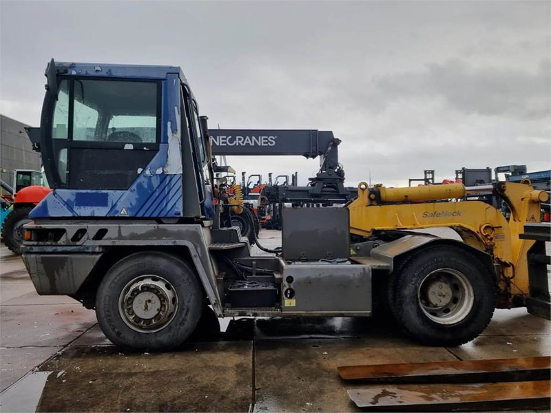 Terberg RT282 4x4 + safeneck - טרקטור מסוף: תמונה 4 Terberg RT282 4x4 + safeneck - טרקטור מסוף: תמונה 4