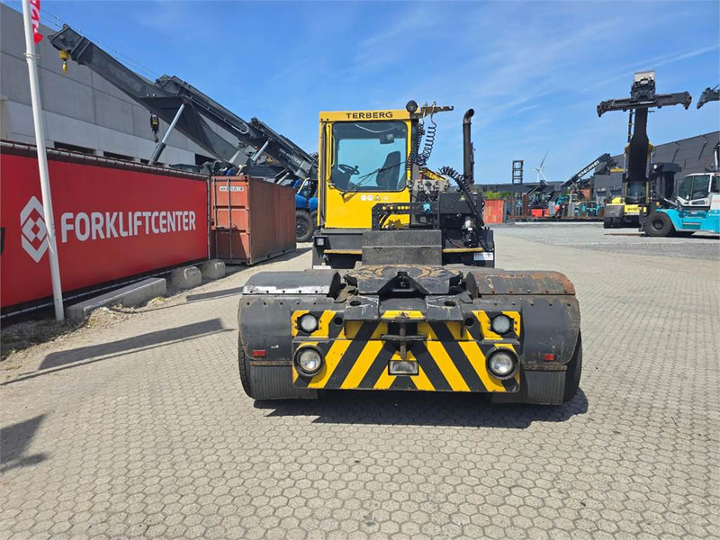 Terberg RT282 4x4 - טרקטור מסוף: תמונה 5 Terberg RT282 4x4 - טרקטור מסוף: תמונה 5