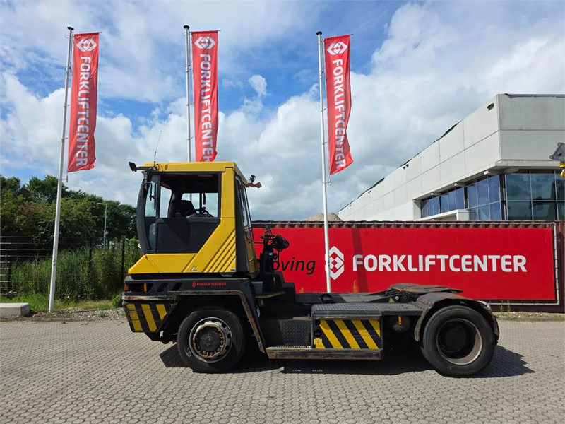 Terberg RT282 4x4 - טרקטור מסוף: תמונה 4 Terberg RT282 4x4 - טרקטור מסוף: תמונה 4