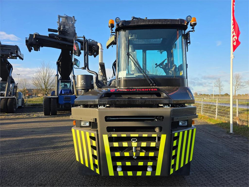 Terberg RT403 4x4 - טרקטור מסוף: תמונה 5 Terberg RT403 4x4 - טרקטור מסוף: תמונה 5