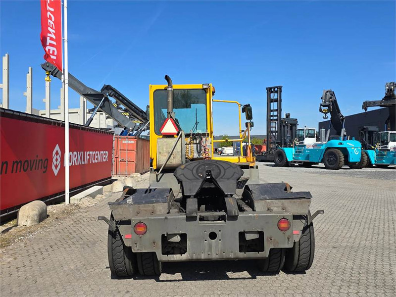 Terberg YT182 - טרקטור מסוף: תמונה 5 Terberg YT182 - טרקטור מסוף: תמונה 5