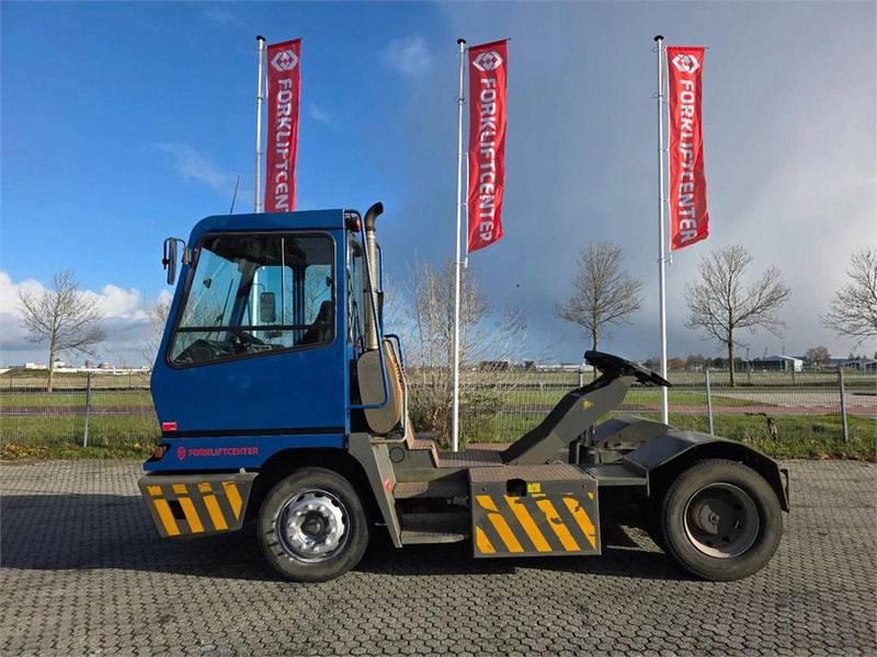 Terberg YT222 - טרקטור מסוף: תמונה 4 Terberg YT222 - טרקטור מסוף: תמונה 4