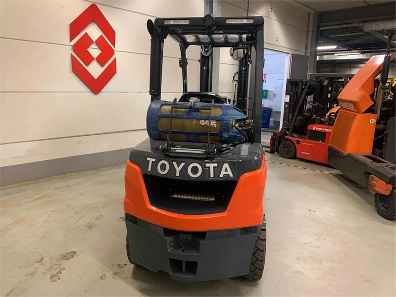 הַחכָּרָה Toyota 02-8FGF30 Toyota 02-8FGF30: תמונה 8