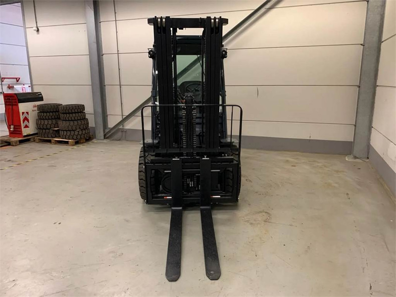 Toyota 02-8FGJF35 - מלגזת LPG: תמונה 5 Toyota 02-8FGJF35 - מלגזת LPG: תמונה 5