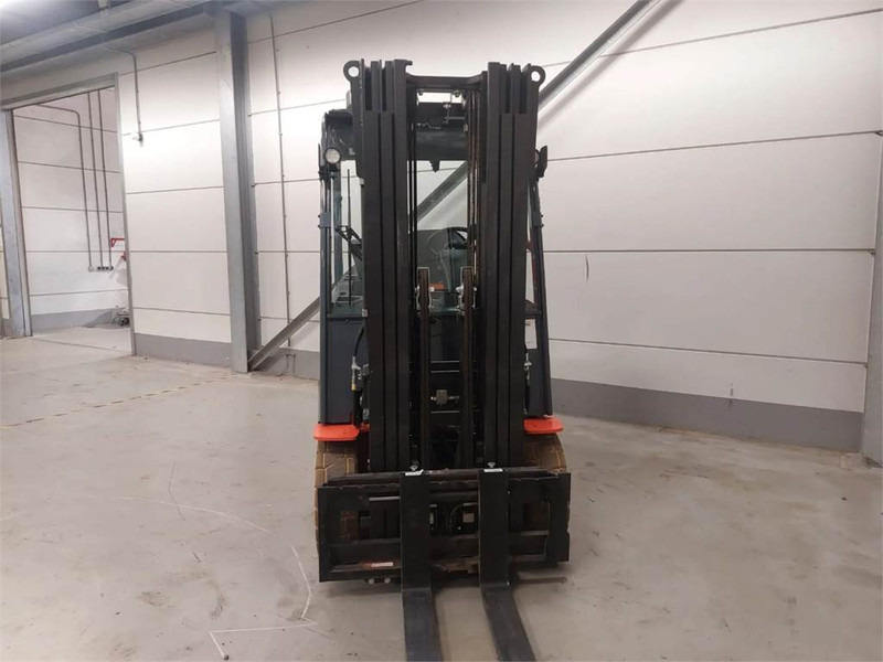 Toyota 9FBMK25T - מלגזה חשמלית: תמונה 5 Toyota 9FBMK25T - מלגזה חשמלית: תמונה 5