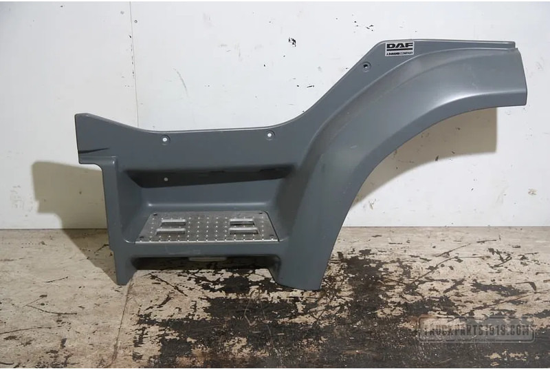 DAF CF 65 Body & Chassis Parts Opstapbak DAF CF65 & CF75 LV - צעד עבור משאית: תמונה 1 DAF CF 65 Body & Chassis Parts Opstapbak DAF CF65 & CF75 LV - צעד עבור משאית: תמונה 1
