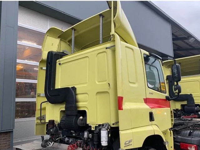 DAF CF Sleeper Cab L2 H1 Euro6 - תא ופנים הרכב עבור משאית: תמונה 4 DAF CF Sleeper Cab L2 H1 Euro6 - תא ופנים הרכב עבור משאית: תמונה 4