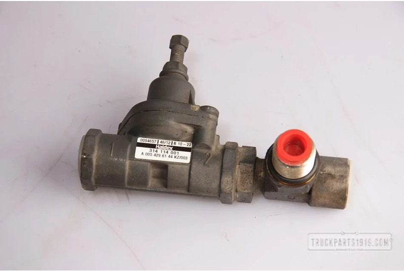 HALDEX Compressed Air System Overstroomklep MB - שסתום עבור משאית: תמונה 1 HALDEX Compressed Air System Overstroomklep MB - שסתום עבור משאית: תמונה 1