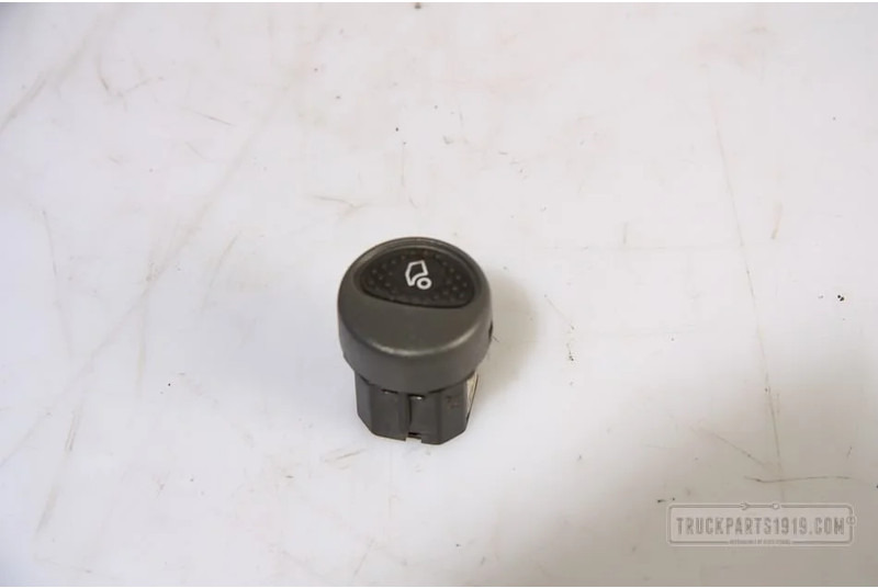 Iveco Electrical System Cabine kantel schakelaar - לוח מחוונים עבור משאית: תמונה 1 Iveco Electrical System Cabine kantel schakelaar - לוח מחוונים עבור משאית: תמונה 1