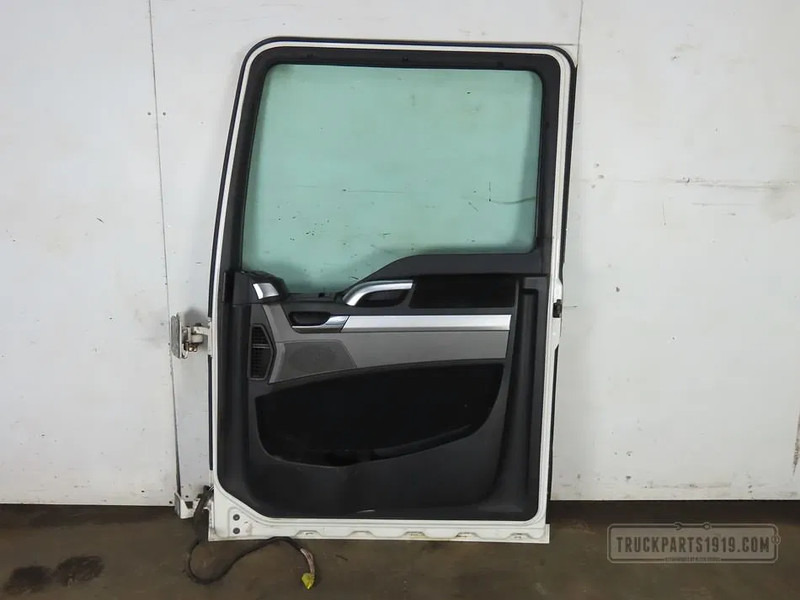 MAN 81.62600-4130 Portier Re.TGX - דלת וחלקים עבור משאית: תמונה 2 MAN 81.62600-4130 Portier Re.TGX - דלת וחלקים עבור משאית: תמונה 2