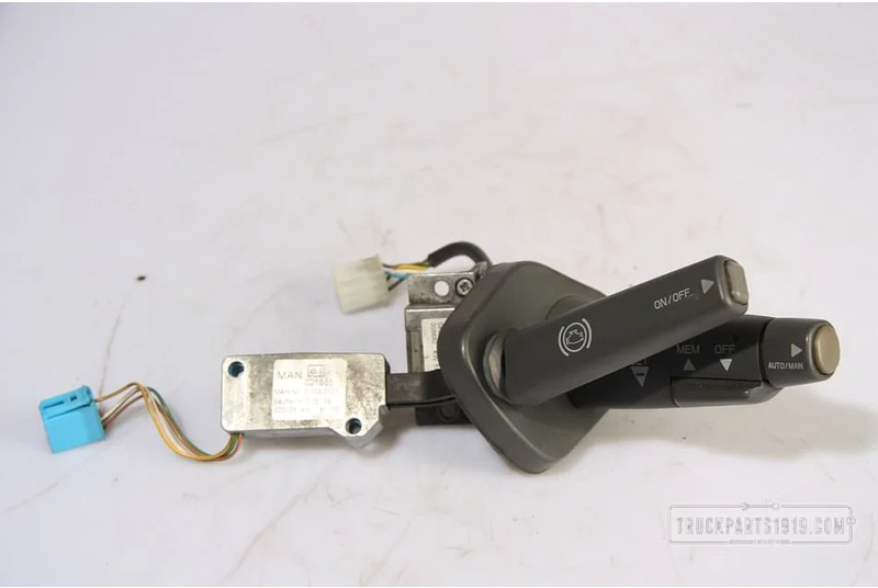 MAN Electrical System Motorrem schakelaar - מתג עמוד היגוי עבור משאית: תמונה 1 MAN Electrical System Motorrem schakelaar - מתג עמוד היגוי עבור משאית: תמונה 1