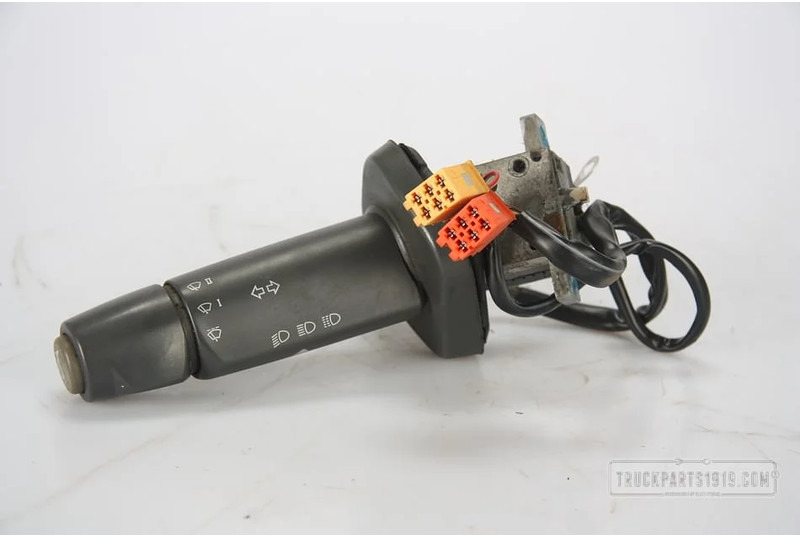 MAN Electrical System Richting aanwijzer schakelaar - מתג עמוד היגוי עבור משאית: תמונה 1 MAN Electrical System Richting aanwijzer schakelaar - מתג עמוד היגוי עבור משאית: תמונה 1