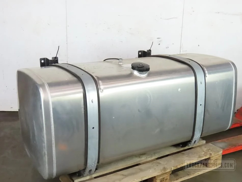 MAN Fuel System Brandstoftank + steunen 590L - מכל דלק עבור משאית: תמונה 1 MAN Fuel System Brandstoftank + steunen 590L - מכל דלק עבור משאית: תמונה 1