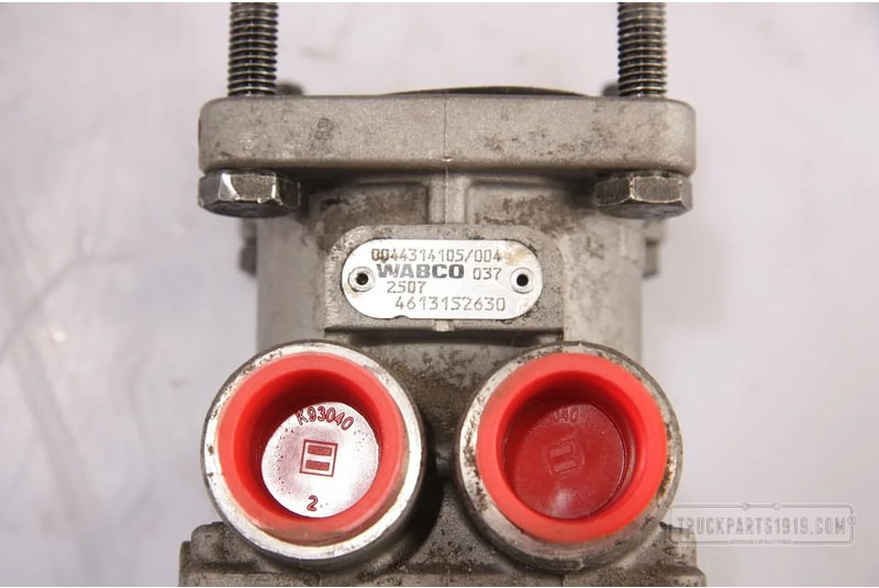 Mercedes-Benz MB Brake System Voetremventiel Atego - שסתום בלמים עבור משאית: תמונה 2 Mercedes-Benz MB Brake System Voetremventiel Atego - שסתום בלמים עבור משאית: תמונה 2