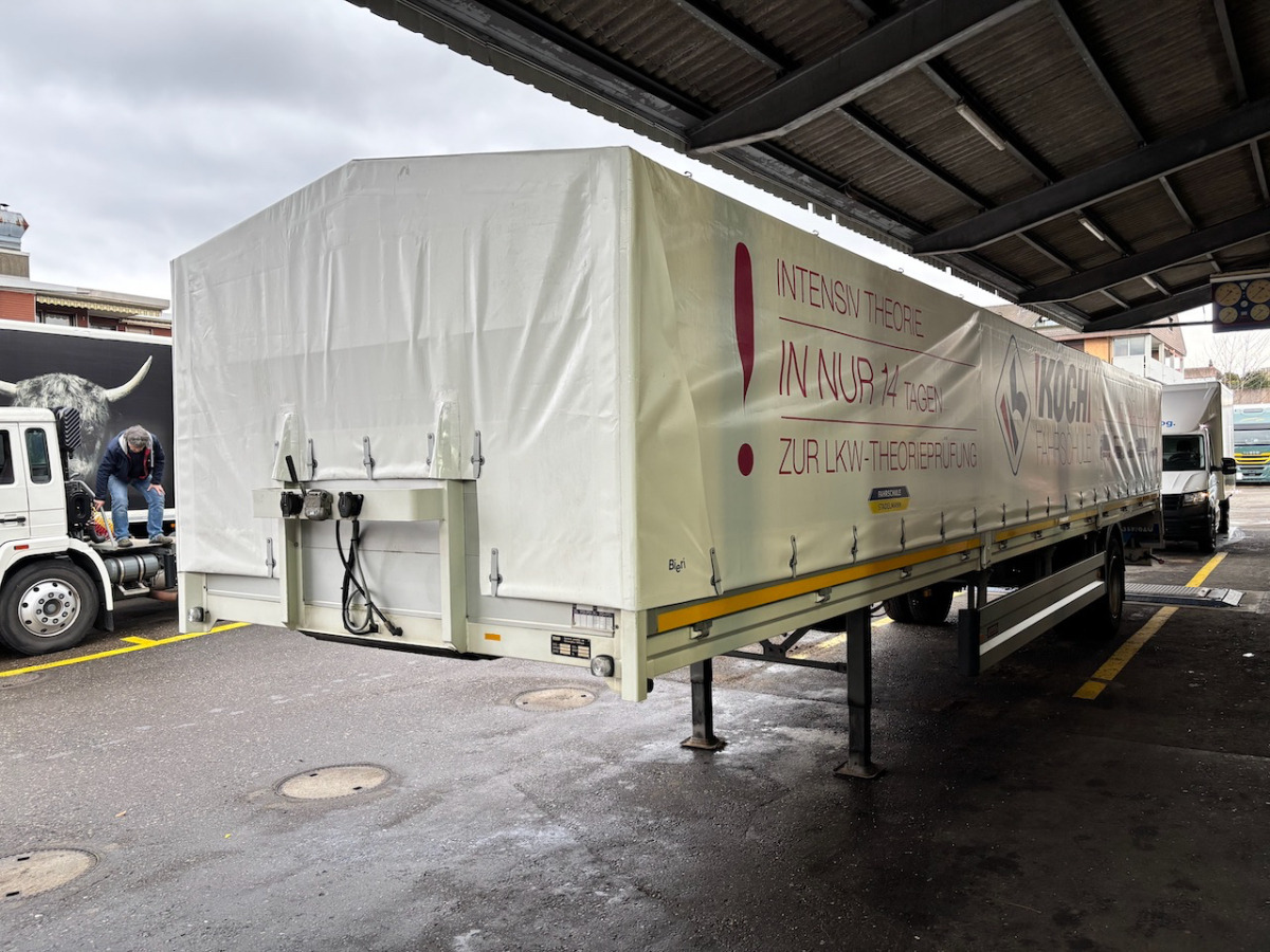 ANDRES SA 9000 - סמיטריילר עם וילונות צד: תמונה 4 ANDRES SA 9000 - סמיטריילר עם וילונות צד: תמונה 4