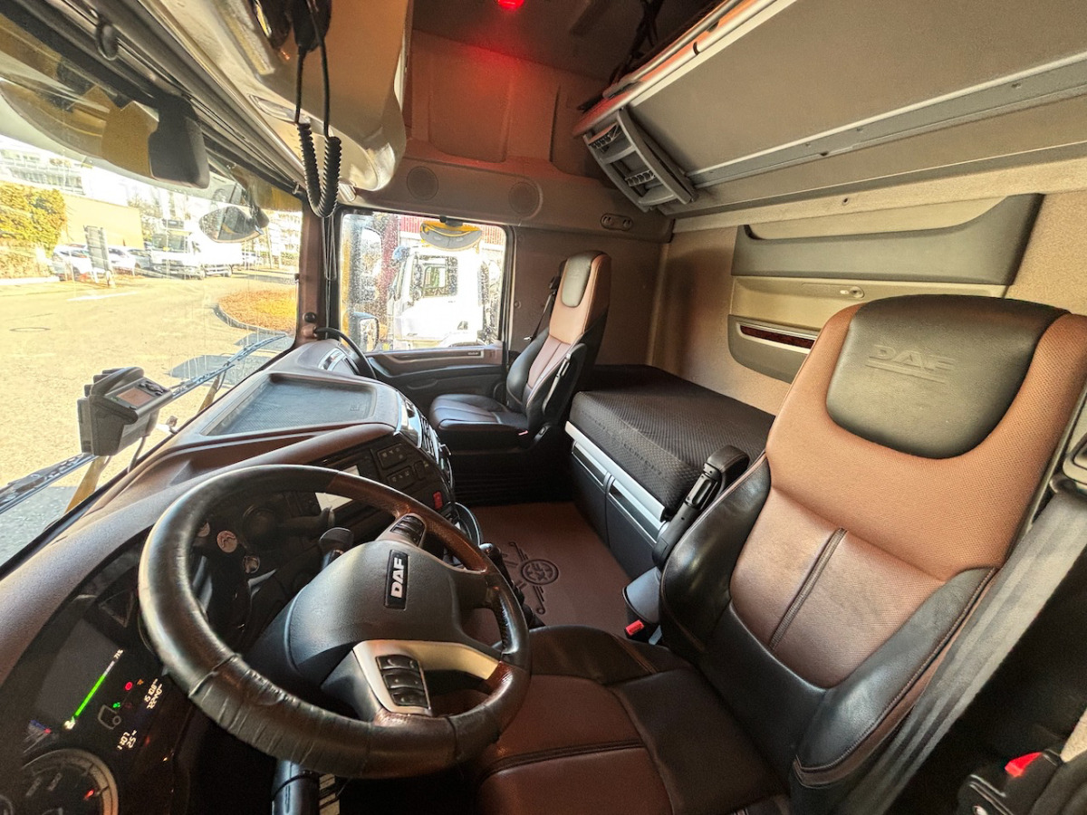 DAF FAN XF 530 LD Jumbo - משאית וילונות צד: תמונה 4 DAF FAN XF 530 LD Jumbo - משאית וילונות צד: תמונה 4