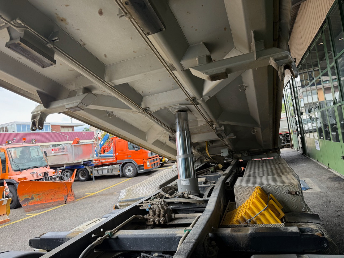 מזהיר MAN TGS 35.480 8x4: תמונה 16
