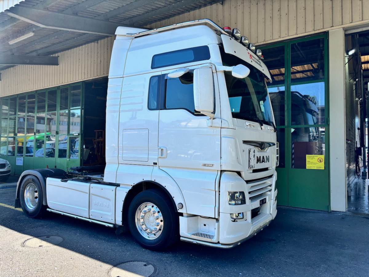 MAN TGX 18.640 - יחידת טרקטור: תמונה 1 MAN TGX 18.640 - יחידת טרקטור: תמונה 1