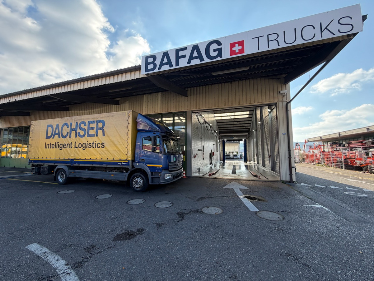 MERCEDES 1224 L - משאית וילונות צד: תמונה 2 MERCEDES 1224 L - משאית וילונות צד: תמונה 2