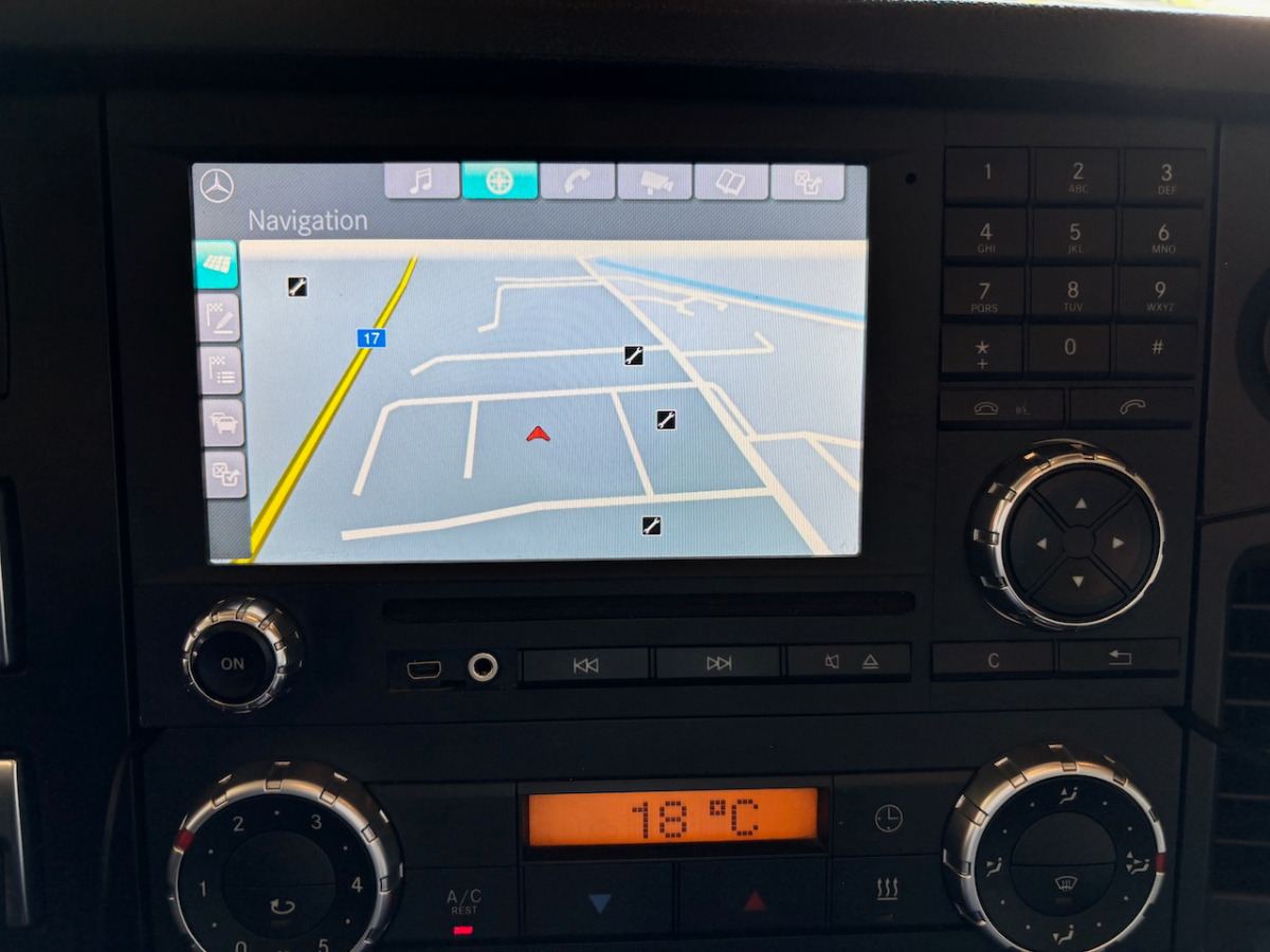 משאית תיבה MERCEDES Actros 1848: תמונה 11