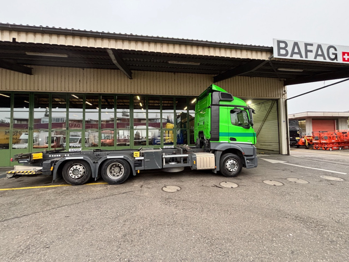 MERCEDES Actros 2543 6x2 Container Transport - מוביל מכולות/ משאית החלפת גוף: תמונה 2 MERCEDES Actros 2543 6x2 Container Transport - מוביל מכולות/ משאית החלפת גוף: תמונה 2