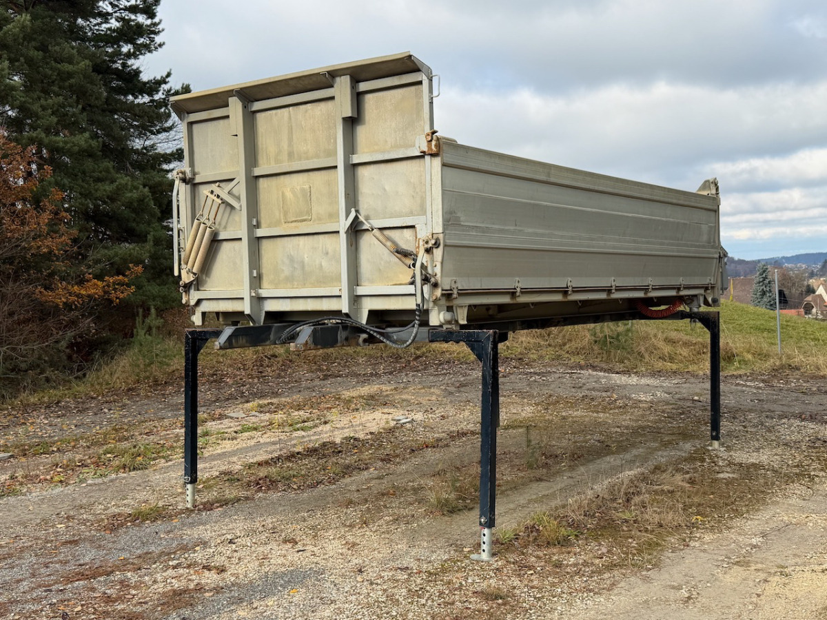 RENAULT C520 8x4 Wechselsystem Siloki + Kipper - מזהיר: תמונה 2 RENAULT C520 8x4 Wechselsystem Siloki + Kipper - מזהיר: תמונה 2