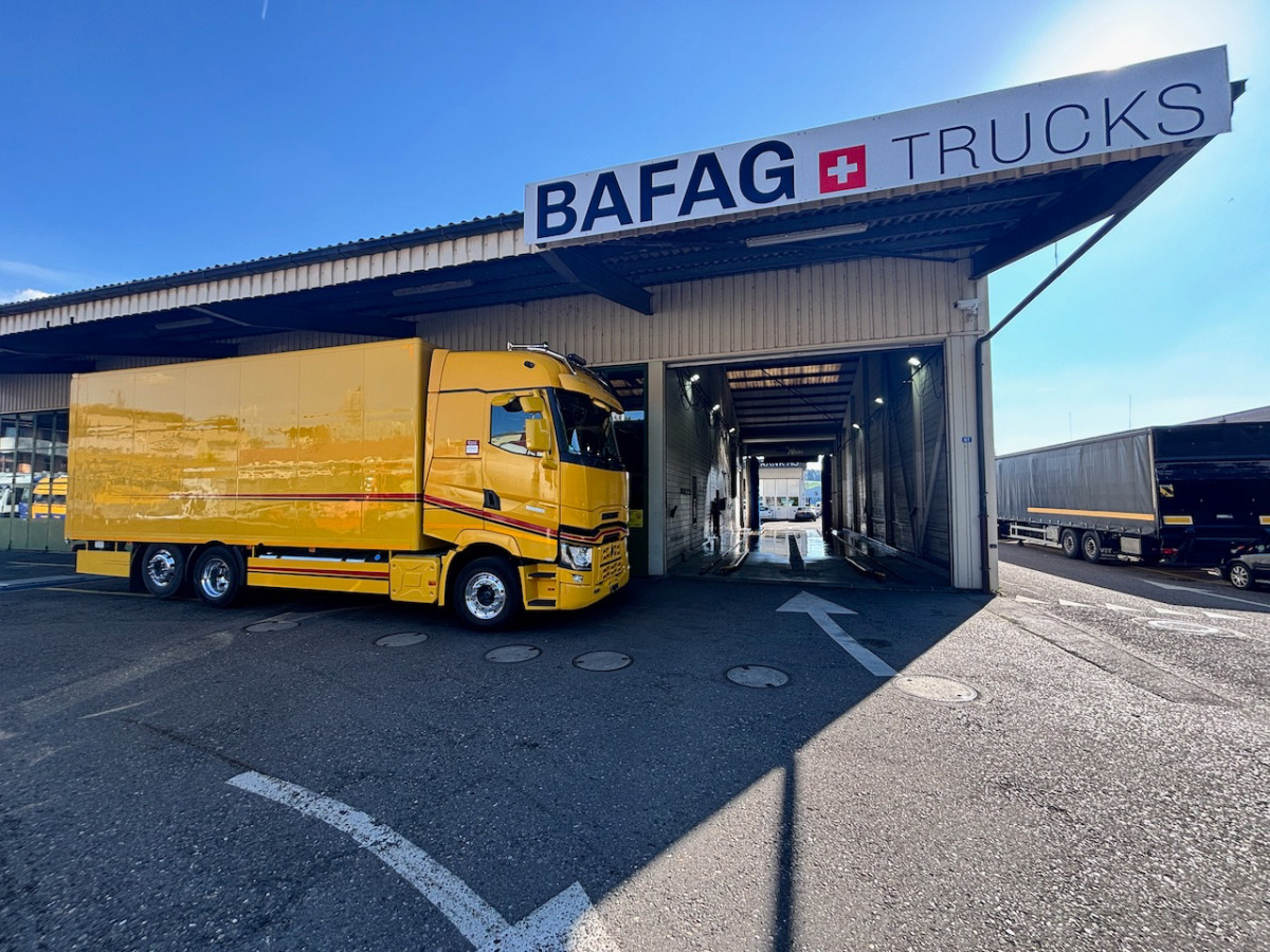 RENAULT T520 - משאית תיבה: תמונה 2 RENAULT T520 - משאית תיבה: תמונה 2