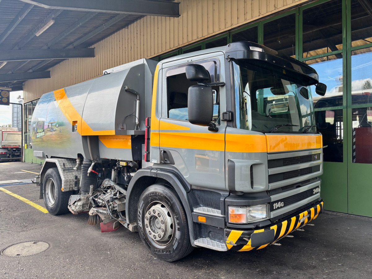 SCANIA P114 GB - מטאטא כבישים: תמונה 1 SCANIA P114 GB - מטאטא כבישים: תמונה 1