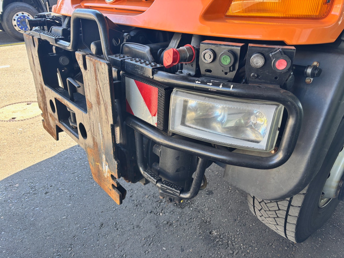UNIMOG U400 - מזהיר: תמונה 4 UNIMOG U400 - מזהיר: תמונה 4