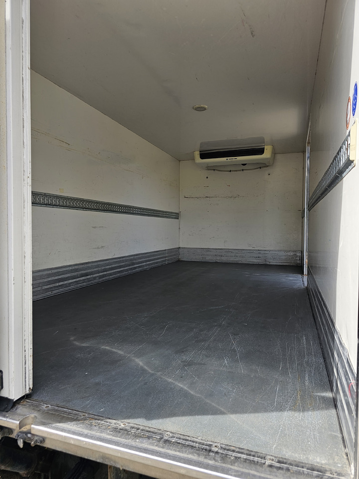 IVECO EUROCARGO 75-190 LBW Palfinger - משאית קירור: תמונה 3 IVECO EUROCARGO 75-190 LBW Palfinger - משאית קירור: תמונה 3