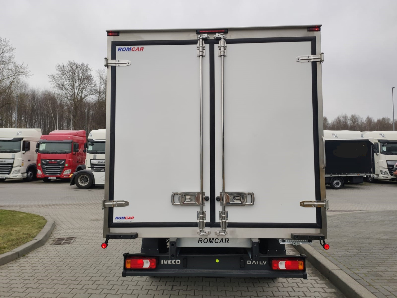 Iveco Daily 35C18 Tiefkühlkoffer -20°C - כלי רכב מסחרי לקירור: תמונה 3 Iveco Daily 35C18 Tiefkühlkoffer -20°C - כלי רכב מסחרי לקירור: תמונה 3
