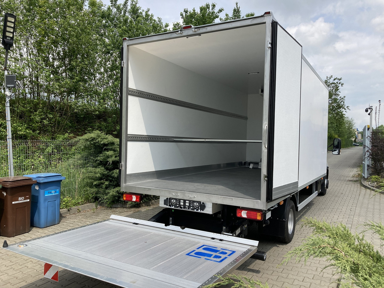 Iveco Daily 70C18 Kühlkoffer LBW BÃR - כלי רכב מסחרי לקירור: תמונה 4 Iveco Daily 70C18 Kühlkoffer LBW BÃR - כלי רכב מסחרי לקירור: תמונה 4
