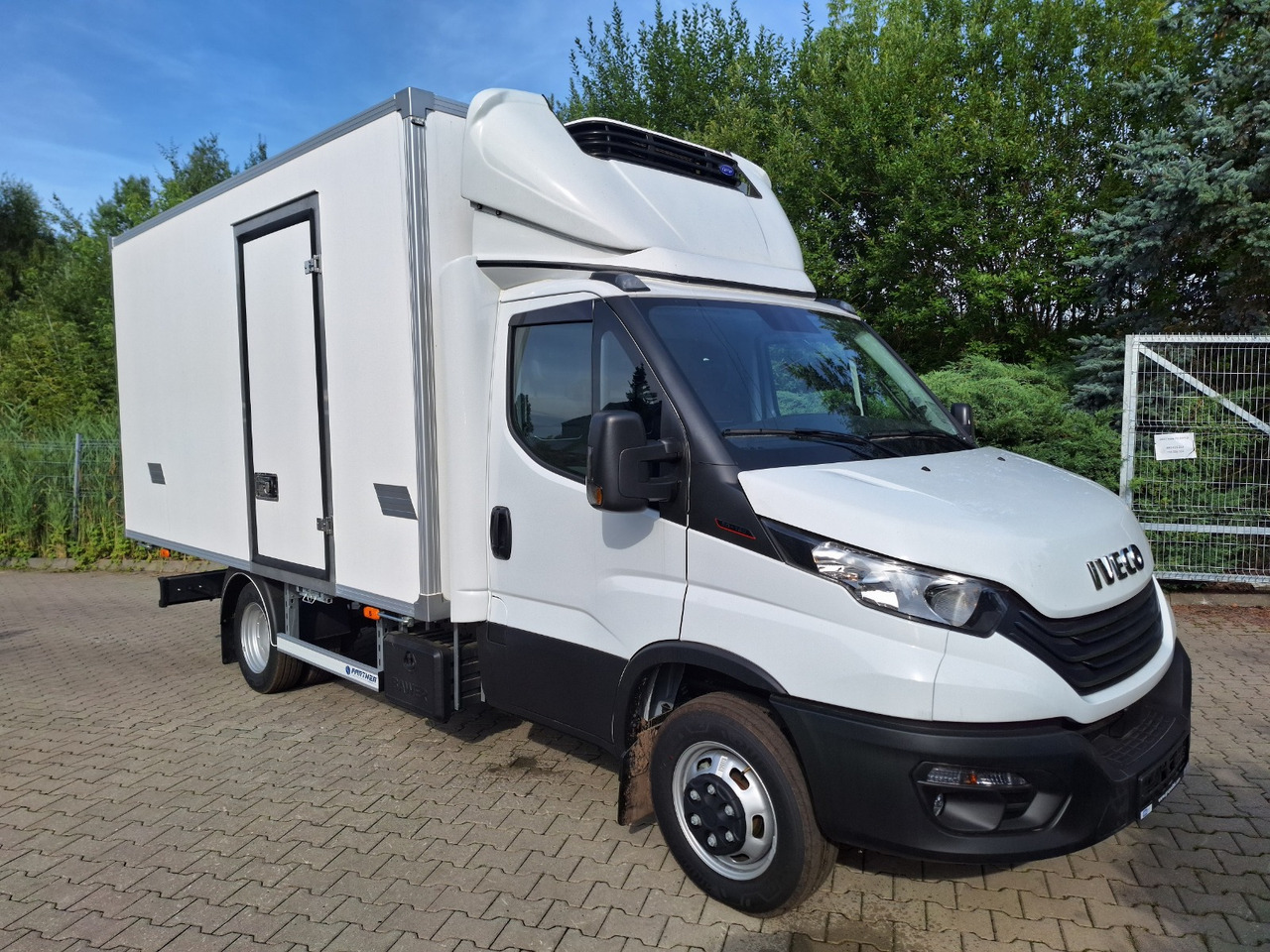 Iveco Daily 70C18 Kühlkoffer LBW BÃR - כלי רכב מסחרי לקירור: תמונה 1 Iveco Daily 70C18 Kühlkoffer LBW BÃR - כלי רכב מסחרי לקירור: תמונה 1