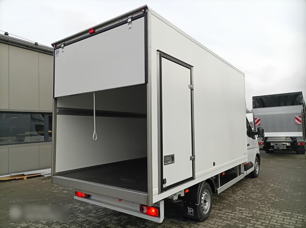 Renault Master 170 Koffer LBW - כלי רכב מסחרי עם תיבה: תמונה 2 Renault Master 170 Koffer LBW - כלי רכב מסחרי עם תיבה: תמונה 2