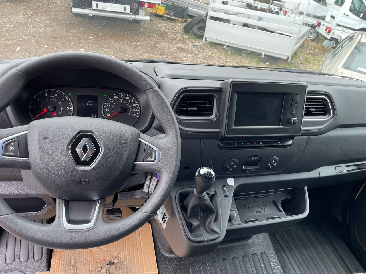Renault Master Isolierte Koffer Platform - כלי רכב מסחרי עם תיבה: תמונה 3 Renault Master Isolierte Koffer Platform - כלי רכב מסחרי עם תיבה: תמונה 3